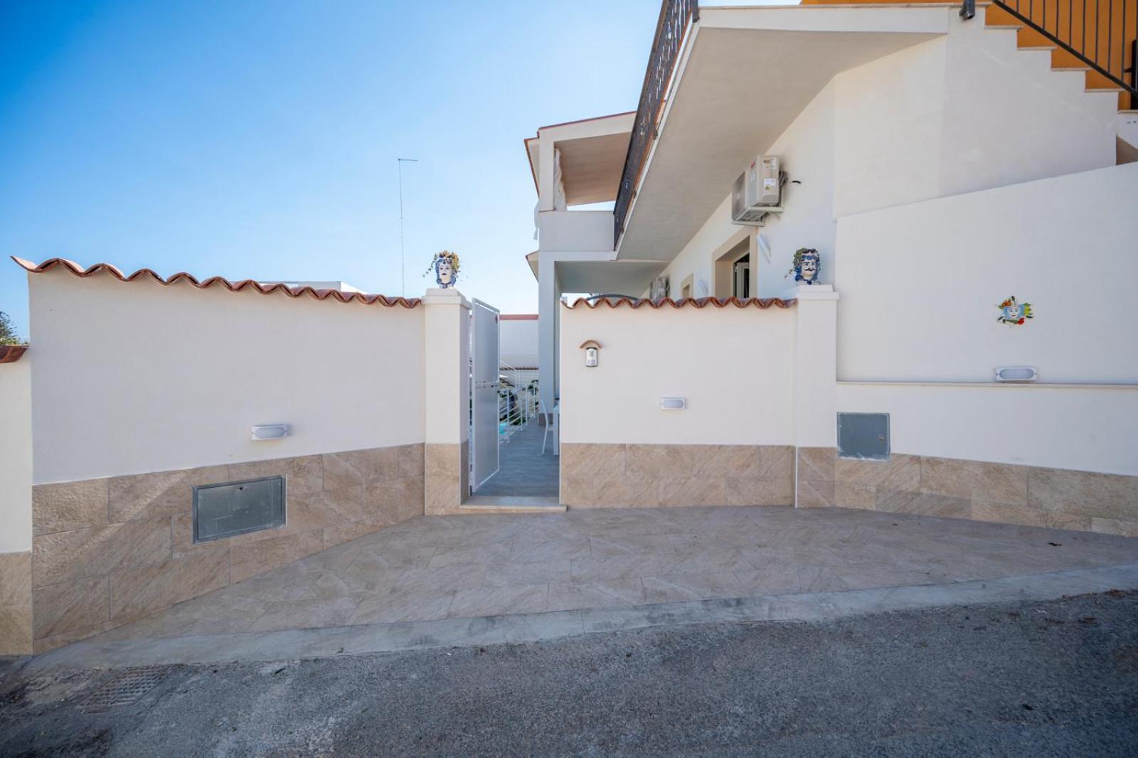 Profumi Di Sicilia - Fontane Bianche Apartment Exterior photo