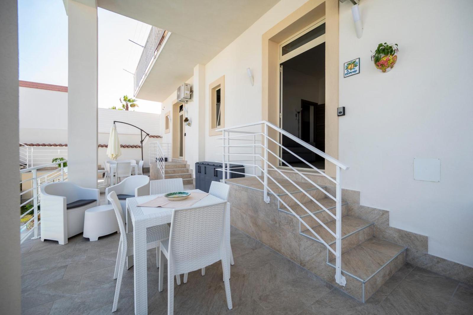 Profumi Di Sicilia - Fontane Bianche Apartment Exterior photo